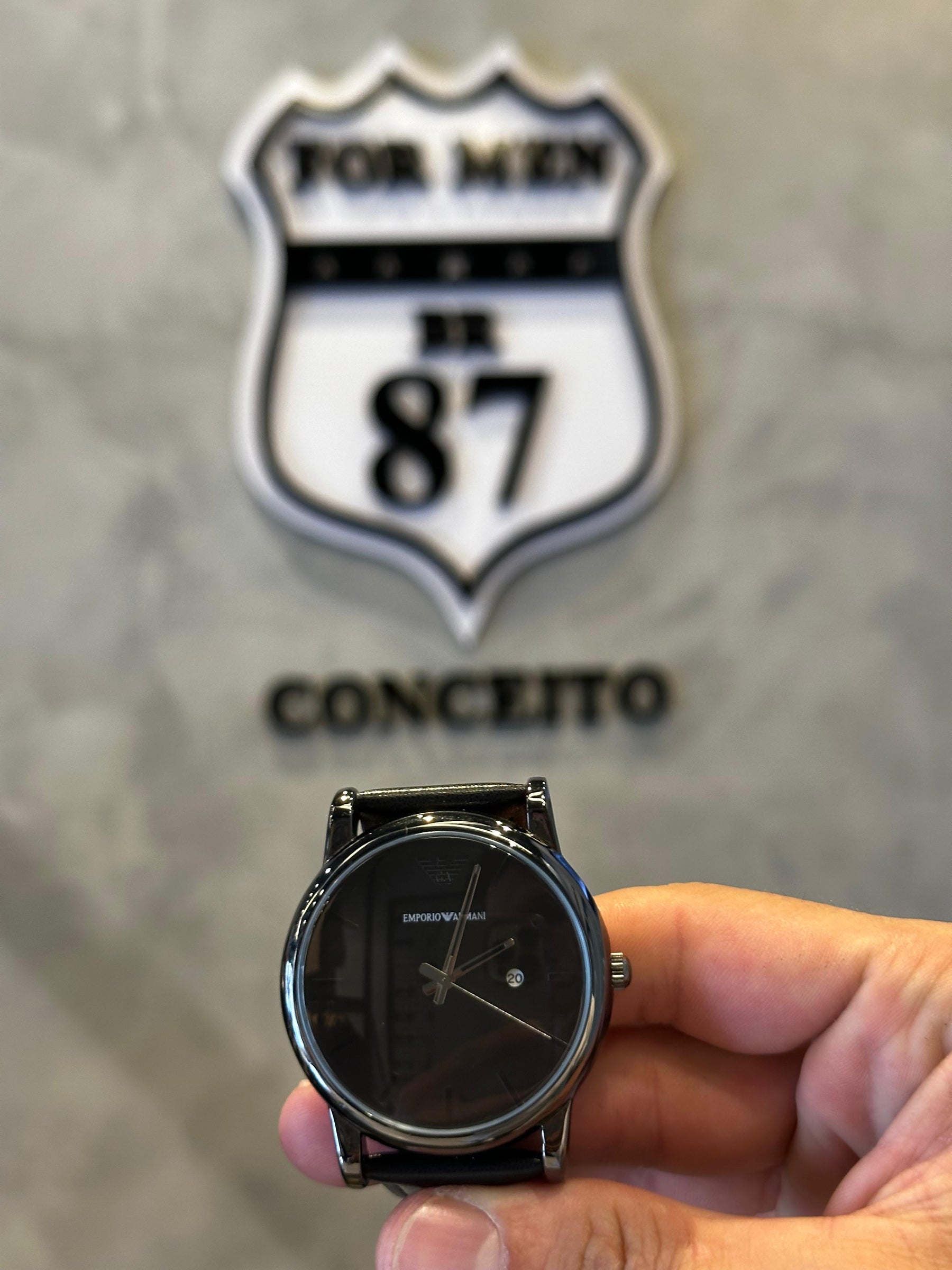 Relógio Emporio Armani Clássico