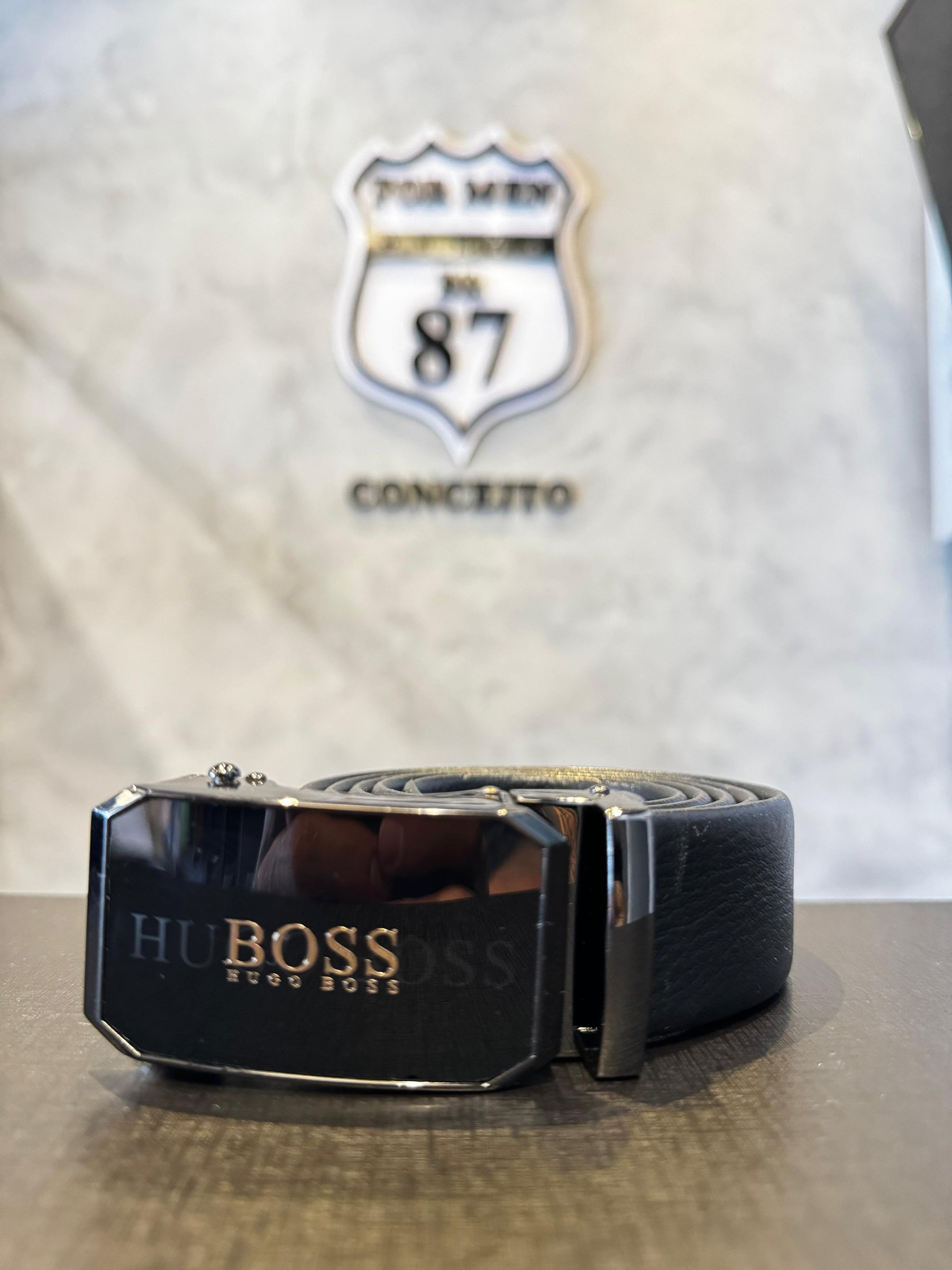 Cinto Masculino de Couro Preto Hugo Boss
