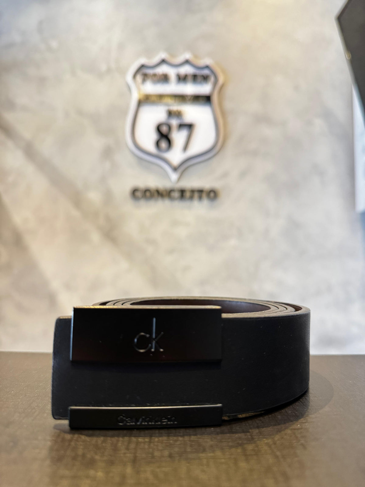 Cinto Masculino de Couro Preto Calvin Klein