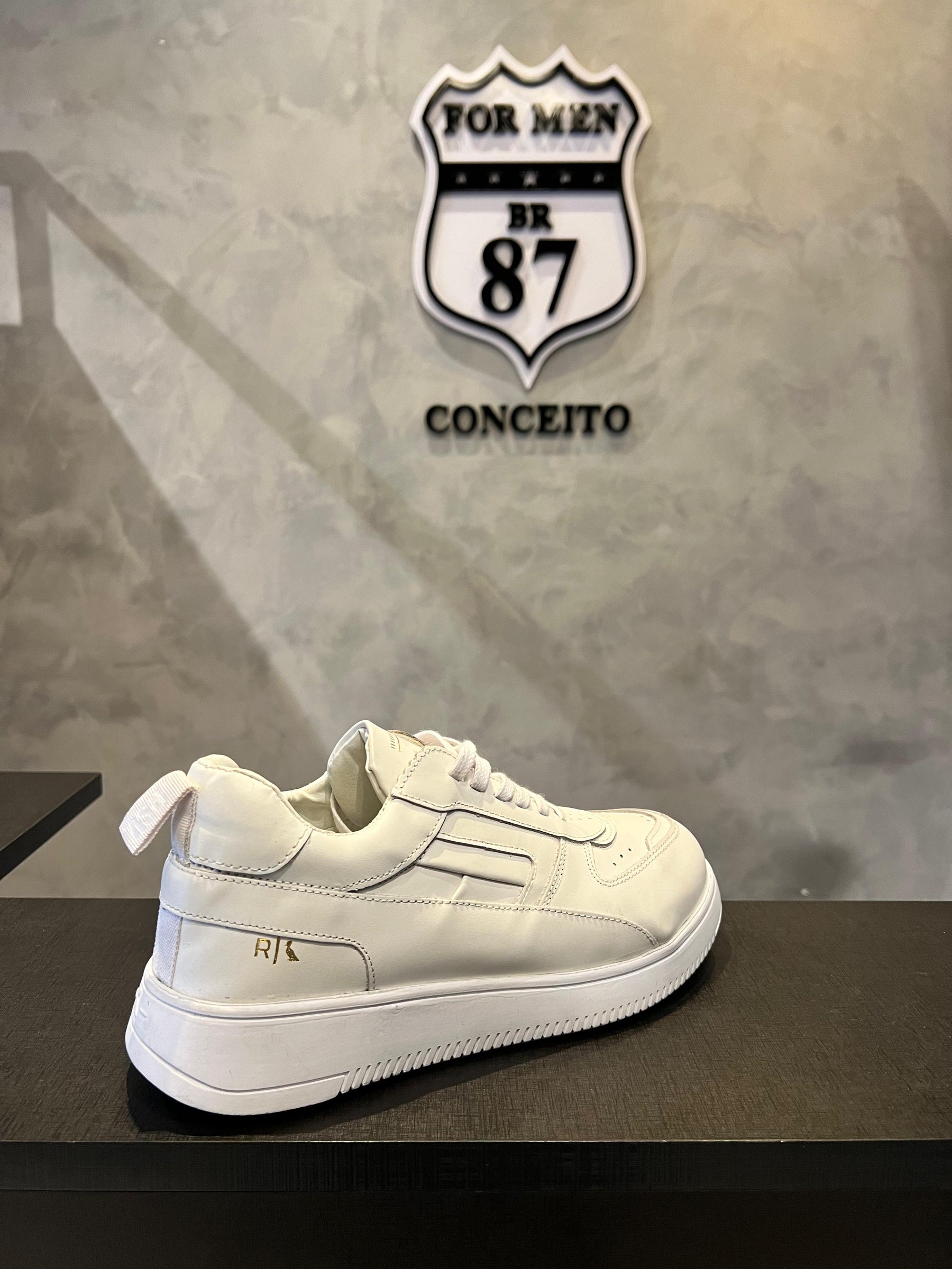 Tênis Branco Casual Masculino