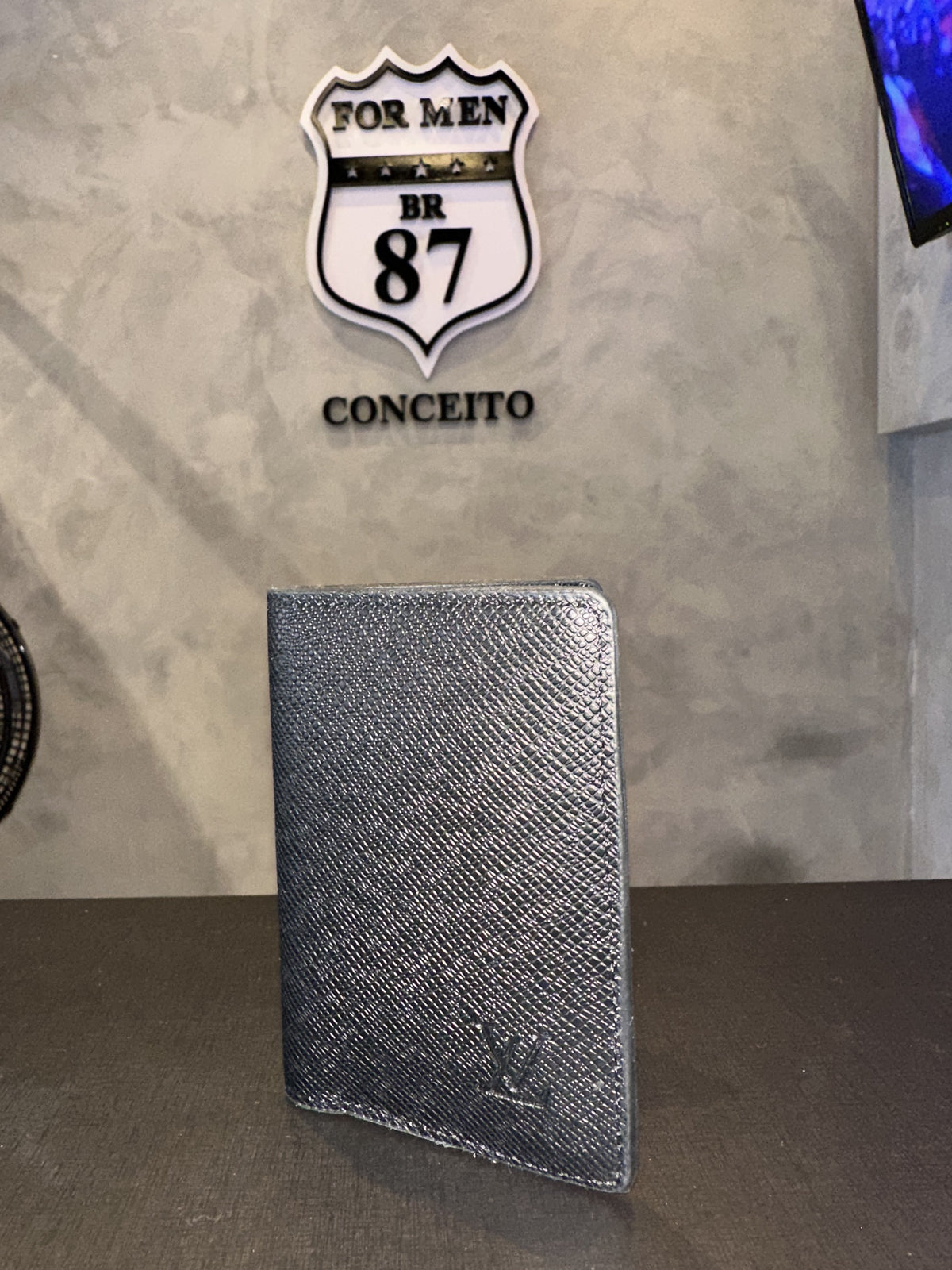 Carteira Masculina Louis Vuitton Taiga
